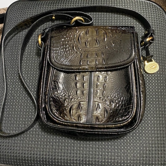 Vintage Brahmin Croc Embossed Leather Crossbody - Picture 3 of 9